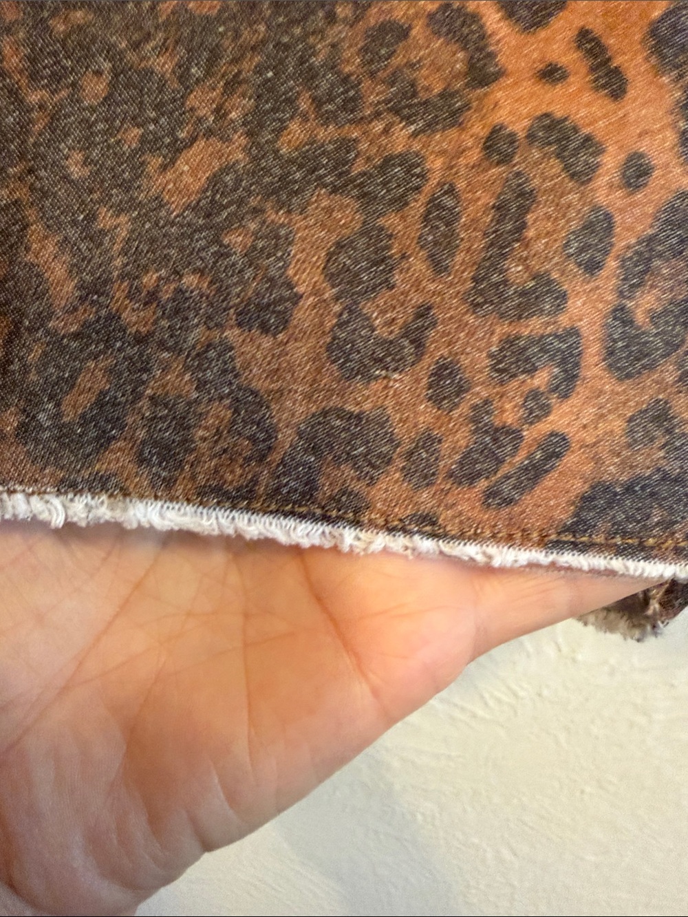 🐆🐆🐆BOGOHO🐆🐆🐆L&B Leopard-Print Jean Shorts in Brown and Black-8 - Picture 6 of 10